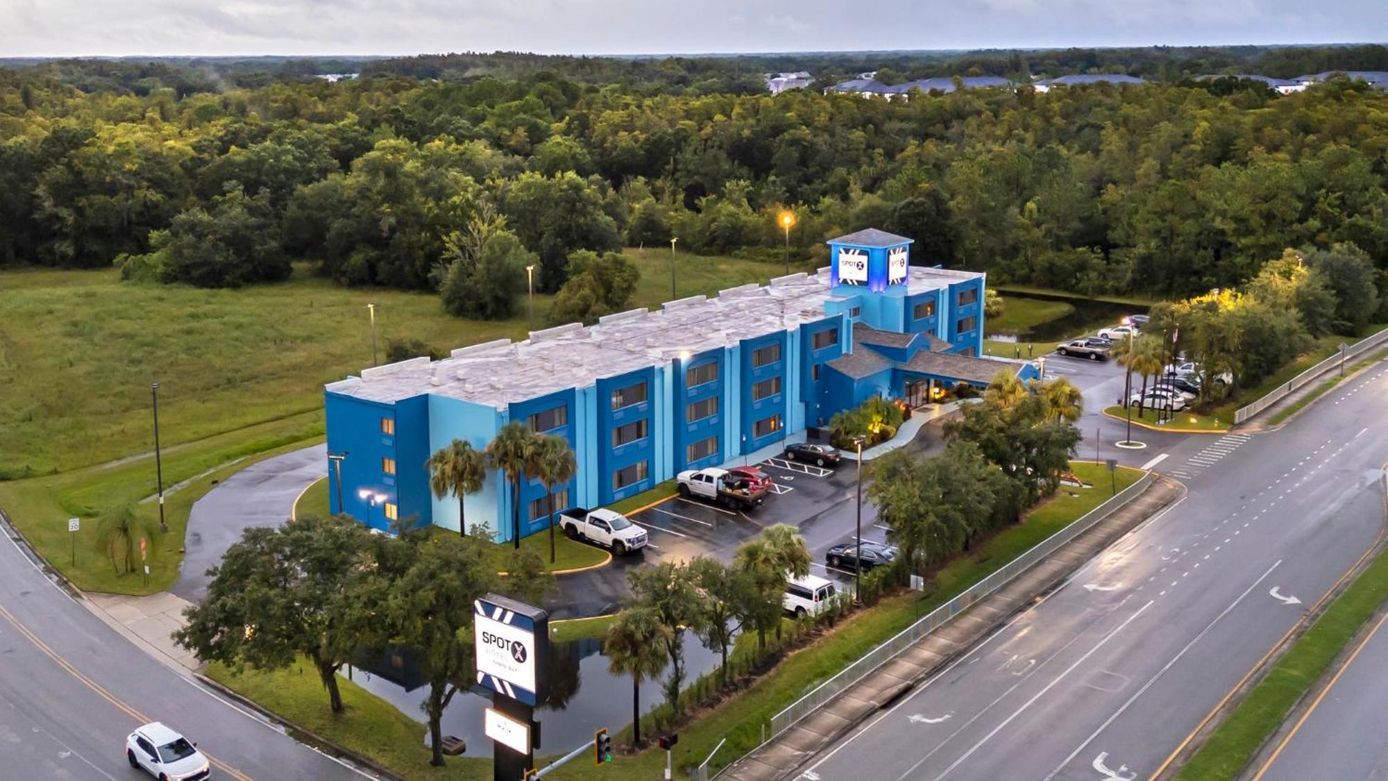 Spot X Hotel Tampa - Wesley Chapel By The Red Collection Extérieur photo
