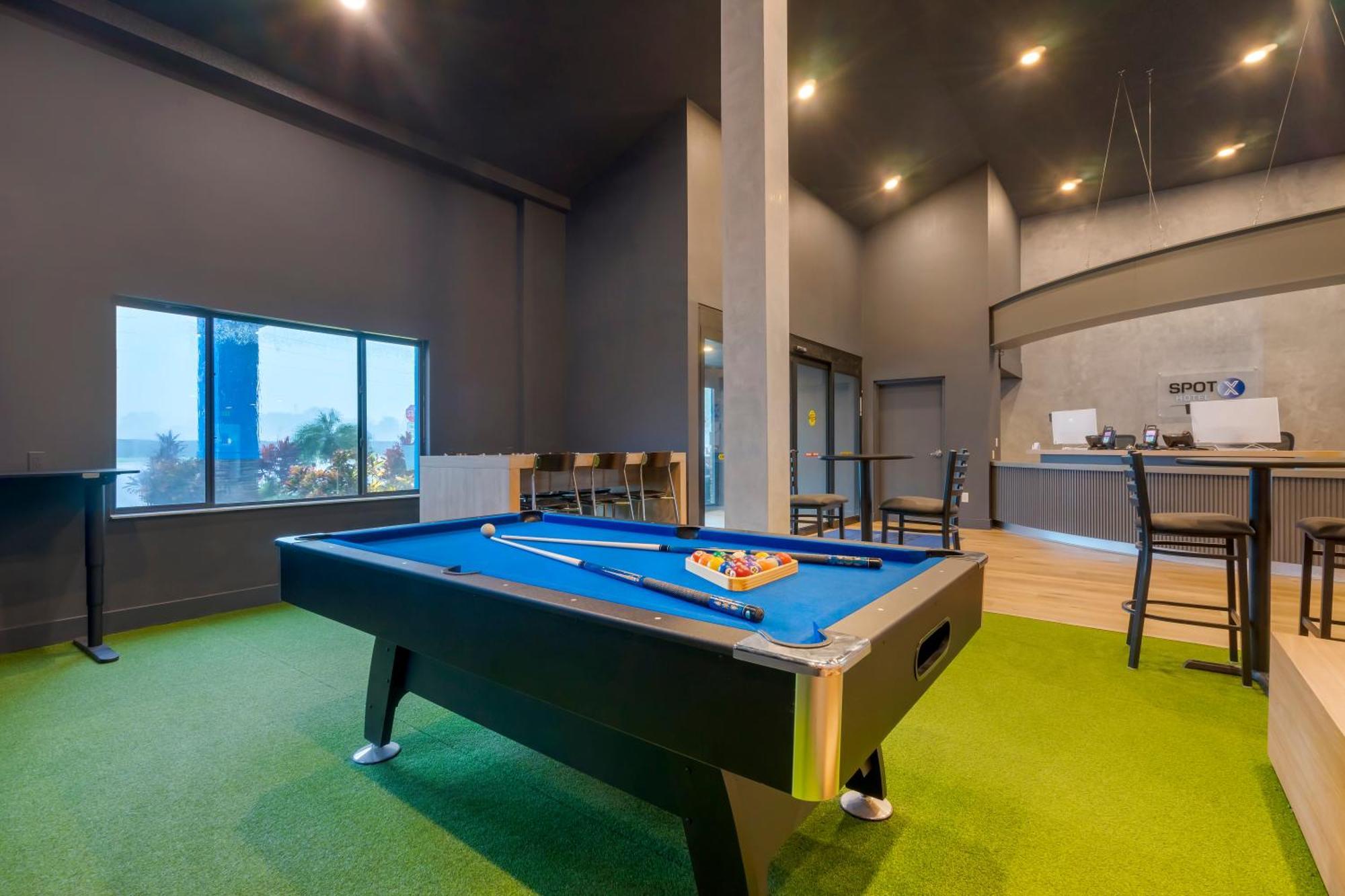 Spot X Hotel Tampa - Wesley Chapel By The Red Collection Extérieur photo